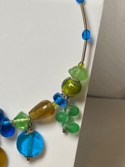 Chunky Art Glass Beauty Memory Wire necklace