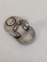 Rosy Revolver Bird Ring Green Stone Adjustable Silver Tone Cocktail Ring 7.25