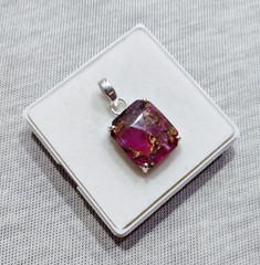Beautiful RedCopper Quartz Gemstone Pendant Sterling Silver Handmade Cut Jewelry