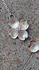 Vintage Stuart Nye Sterling Silver 3 Dogwood Flower w/ Leaves Necklace 16″