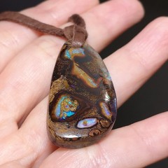 48cts Australian Boulder Opal genuine leather Necklace Beautiful pattern
