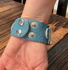 New Genuine Leather Blue Cuff Bracelet Wristband Adjustable Pin Charm Snap Clsr.