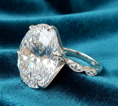 20Ct Certified White Diamond Solitaire Ring ! No Tariffs , Free Diamond Studs