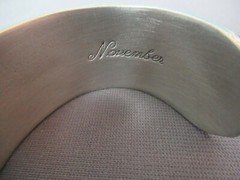 NIB Salisbury Pewter November Cuff Bracelet – Flower Chrysanthemum – j4 beh