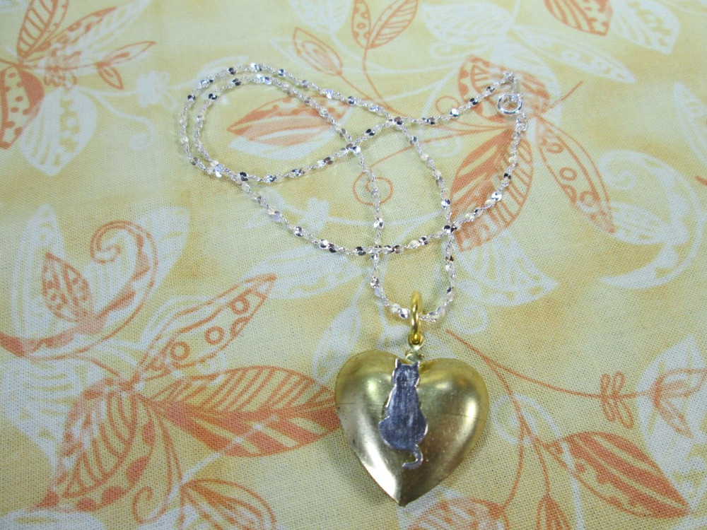 Handmade Brass Tone Heart/Cat Pendant w/ St. Silver Plated Nugget Chain 18″ /E