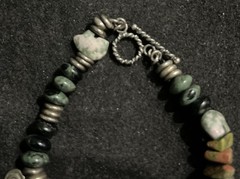 Artisan Southwest Blue Turquoise Stones Bears Bracelet, 7″ Toggle Close