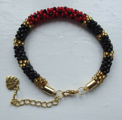 Bracelet KUMIHIMO 19cm (7,5″). Handmade.