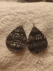 1 pair Musical Notes Lightweight Handmade Earrings with gift packaging