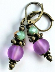 Frosted LAVENDER & MINT GREEN Crystal earring Bronze HANDCRAFTED XX