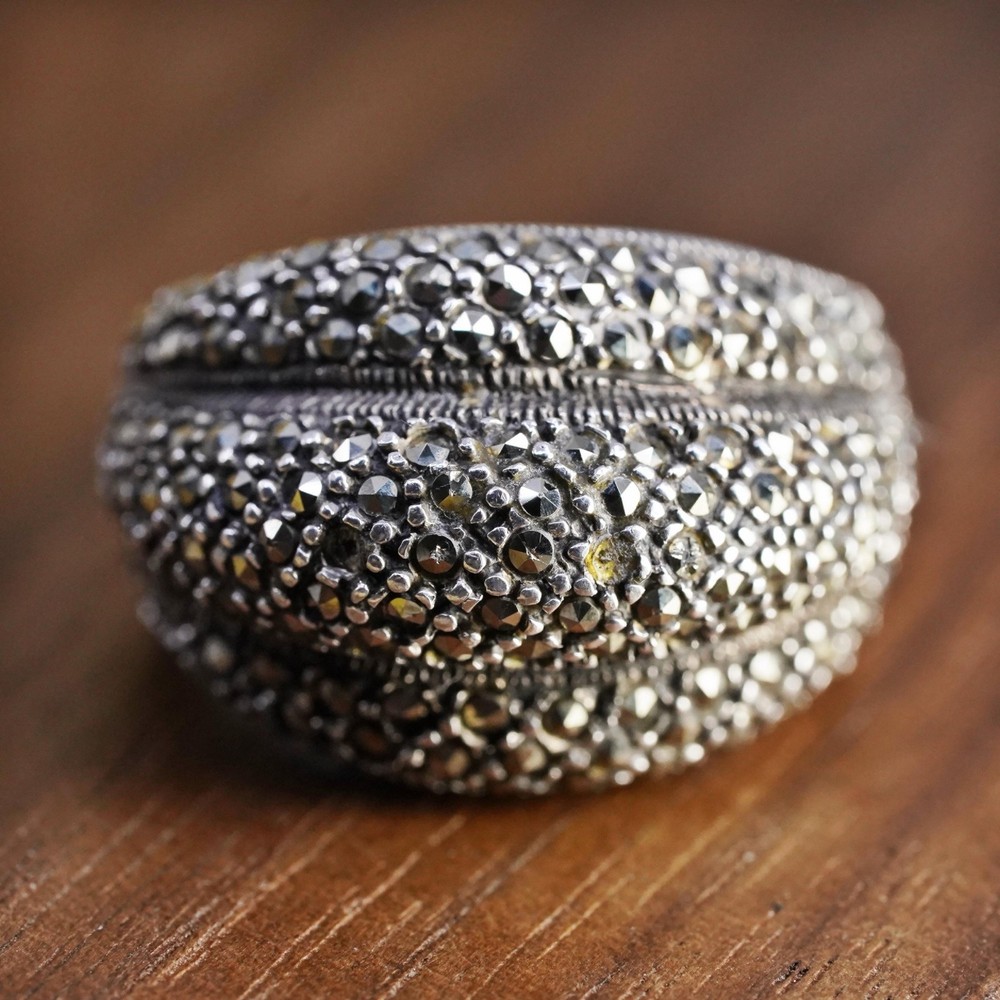 Size 8 VTG Sterling silver ring with cluster marcasites, 925 dome ribbed band