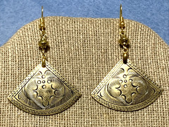*SALE* NEW ITEM *LG. ENGRAVED GOLDEN HILL TRIBE FAN-SHAPED DROP EARRINGS-NEW