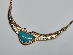 HANDMADE 14k Hammered Texture Chevron Plate Turquoise Cabochon 14.5-17″ Necklace