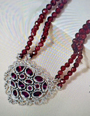 Artisan Crafted Orissa Rhodolite Garnet Beaded Heart Shape Necklace 18 Inches