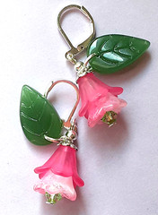 PINK GLASS & ACRYLIC Flower with LEAF dangle earring SP LEVER BACK FGG