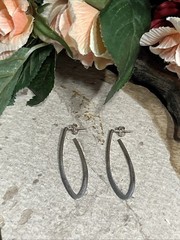 46. VIntage 585 Gold post 925 Sterling V hoop stud Earrings 41mm, 3.7g
