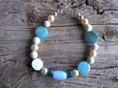 Unisex Magnesite Crow Chevron Glass Pearls Silver Beaded Bracelet 8 1/4 inch