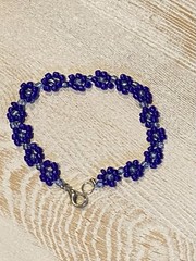 Handmade Flower Beaded Bracelet Dark Purple 7 Inch Silver Clasp