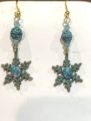 *NEW HOLIDAY LISTING* MYKONOS SNOWFLAKE AUSTRALIAN MOSAIC OPAL EARRINGS-NEW.g
