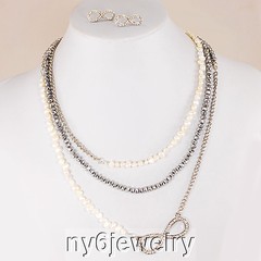 Silver Tone Chain & Clasp, Cultured Pearl, & Crystal «Infinity» Necklace 18.5″
