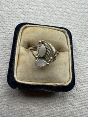 Mother of Pearl Native American Vintage Sterling Silver Ring Size 5 3/4 2 Grams