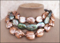 Abalone Paua Puffy Gems Necklace Oversized Cashmere Lt Beige Big Pearl Sea Opals