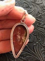 Artisan Red Dragon’s Blood Bloodstone Arrow Pendant Shadow Bezel 2″