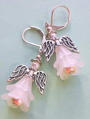 ANGEL Acrylic FLOWER & Glass Pearl earring SP LEVER BACK #FGG