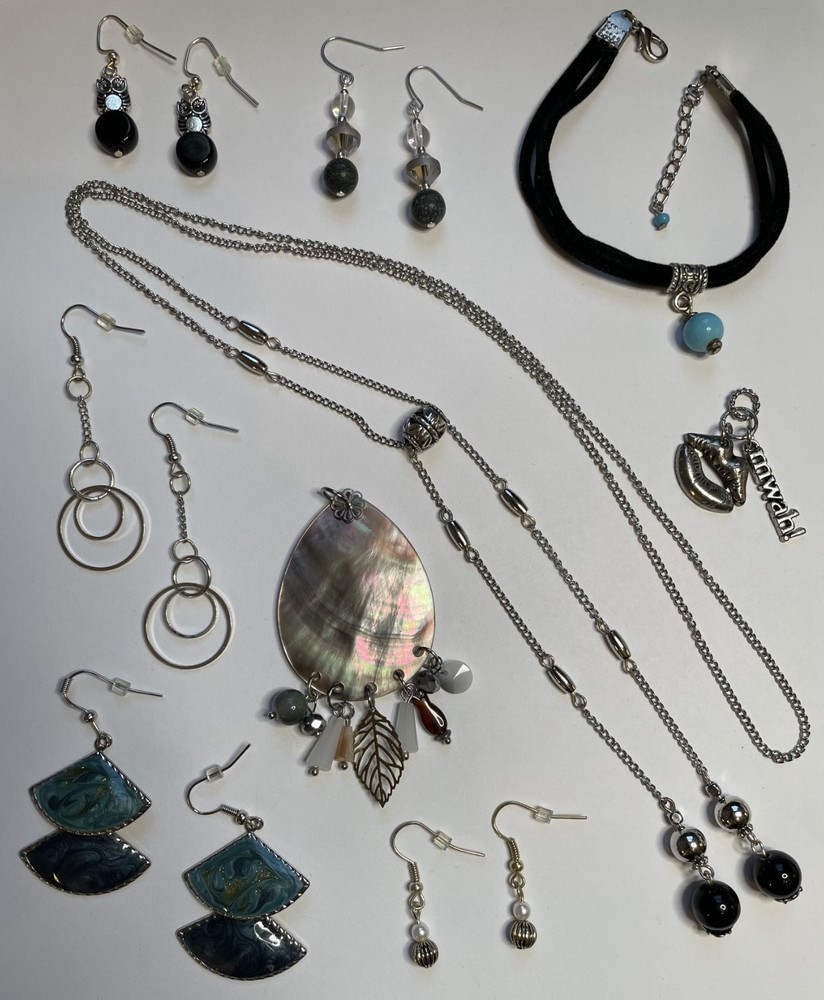 Wise Choice Jewelry Sampler – necklace, 5 prs earrings, bracelet, pendant, charm