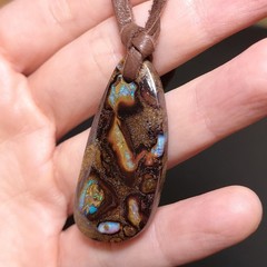 48cts Australian Boulder Opal genuine leather Necklace Beautiful pattern