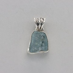 Natural Raw Cut Blue AQUAMARINE Pendant Rough Cut – 925 STERLING SILVER #901-Be