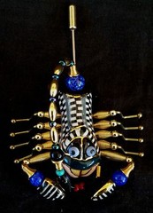 Exquisite Scorpion ceramic & brass costume jewelry brooch large size 2.25 inches