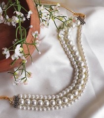Statement Necklace White & Gold Chunky Faux Pearl Beaded Choker Fashion Jewelry