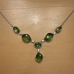 925 Sterling Silver Peridot Green Gemstone Handmade Jewelry Necklace 6 Stone