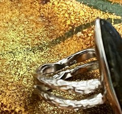 SouthWest Sterling Silver Hammered Band Ring w/ Lanceolate Labradorite Size 7.75