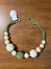 Crochet Beads Necklace Wooden Ball Handmade 16″ white green pink blue yellow