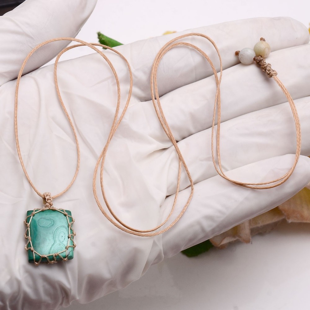 Amulet Of Grace Handmade Natural Malachite Macrame Gem Healing Crystal Pendant