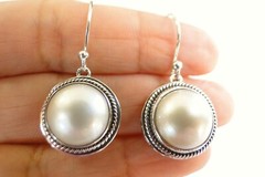 White Mabe Pearl Scroll Design Edge 925 Sterling Silver Dangle Drop Earrings