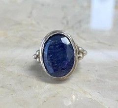 Sterling Silver Blue Quartz Ring from India ~ Size 6 ~ 8grams ~ 13-C781