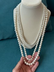 Handcrafted Genuine Cultured Pearl Beads W/Mother of Pearl Cameo Clasp Necklace