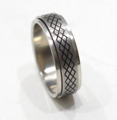 Ring Stainless Steel Etched Spinner Band Ring