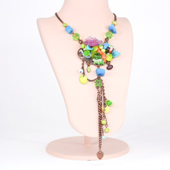 Maximalist Artisan Glass Flower Charm Cluster Necklace Copper Tone Chain 6″ Drop