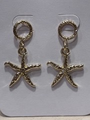 Artisan 18K Gold Plated Brass Twist Circle Post Earrings with Starfish Charms