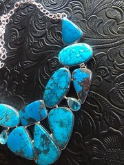 Mountain Sky Blue Turquoise Dark Matrix Necklace 18-19″ Southwestern