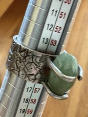 Artisan 925 Sterling Silver Floral Band Ring Light Green Stone 9 Grams Sz 6.75