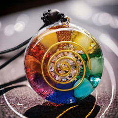 Seven Veins Energy Pendant Necklace Women Men Orgone Rainbow Crystal Necklack