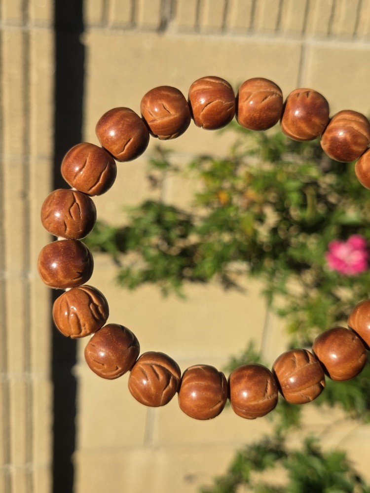 PREMIUM 13.8mm Hickory Nut Barrel-Cut Bracelet