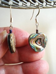 1 3/4″ Bead Dangle Abalone Heart SP Earrings, different color swirls