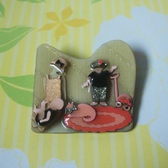 Vintage Lucinda Pins Heart Pink Cat Sunflower Shamrock