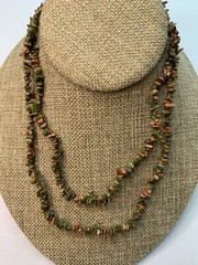 Chip necklace made from tumbled Unakite pink and green in the stones D5