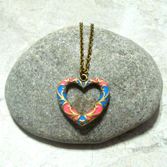 Glow In The Dark Pink And Blue Heart Pendant Necklace Jewelry Antique Brass